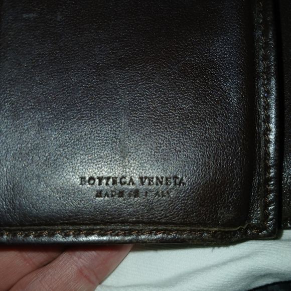 GUC, Bottega Veneta small, brown, woven leather wallet. - Picture 5 of 14